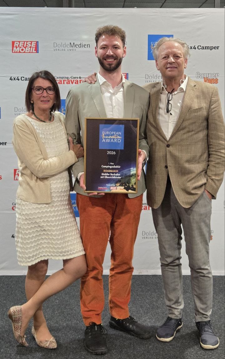Das mzmp-Team mit der Urkunde des European Innovation Award 2026 für den RoadBaker
